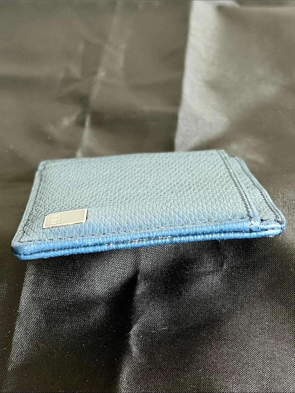 Men’s Tumi Blue Leather Slim Card Holder/Money Clip with Metal Logo - Picture 6 of 9